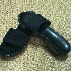 Prada slides